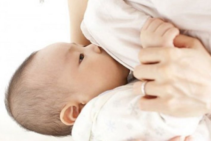 Những Quan Niệm Sai Lầm Về Việc Cho Con Bú Sữa Mẹ