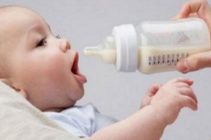 Con Bị Sặc Sữa Tím Tái mẹ Phải Xử Lý Ngay Theo Cách Sau Để Bảo Toàn Tính Mạng