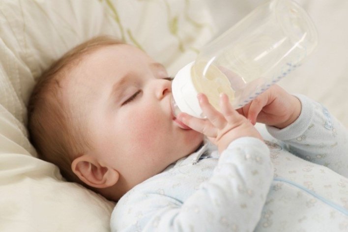 Lượng Sữa Bú Của Trẻ Nhỏ Bao Nhiêu Là Đủ